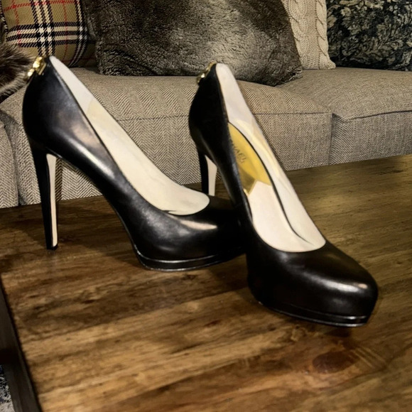 5” MK Michael Kors Designer Black Leather Hamilton 5” Pump Heels Shoes WMN 10M - Picture 2 of 16